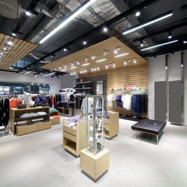 Luxury,And,Fashionable,Brand,New,Interior,Of,Cloth,Store Luxury,And,Fashionable,Brand,New,Interior,Of,Cloth,Store